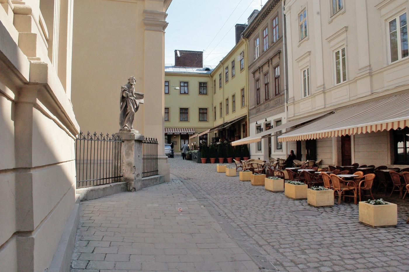 У центрі Львова раптово помер турист з Польщі У центрі Львова раптово помер турист з Польщі