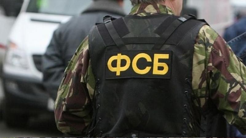 Російські силовики побили викраденого делегата Курултаю кримських татар Російські силовики побили викраденого делегата Курултаю кримських татар