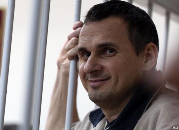 "Мы вместе с Олегом": посольство США требует от России освободить политзаключенного Сенцова "Мы вместе с Олегом": посольство США требует от России освободить политзаключенного Сенцова