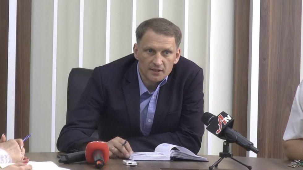 Міністерство освіти доганою покарало ректора, який послав студентів до окупованого Криму
