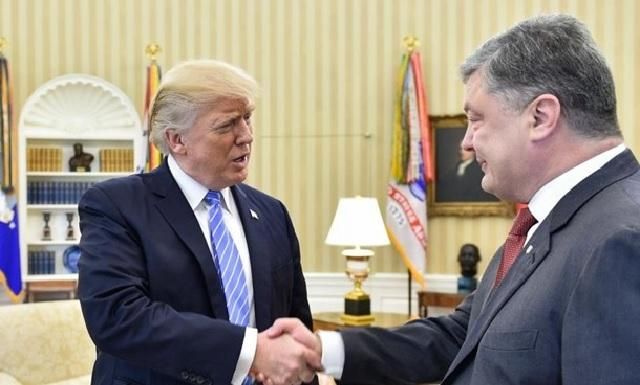 Персональна атака на президентів України і США: в АП відповіли щодо проплаченої зустрічі 