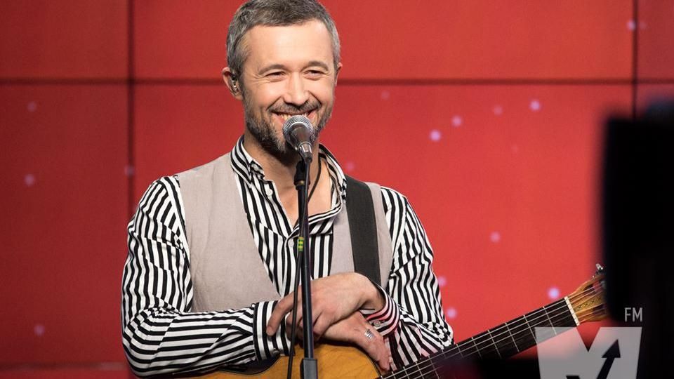 Живая среда на Радио МАКСИМУМ: смотрите видео live-концерта Сергея Бабкина Живая среда на Радио МАКСИМУМ: смотрите видео live-концерта Сергея Бабкина