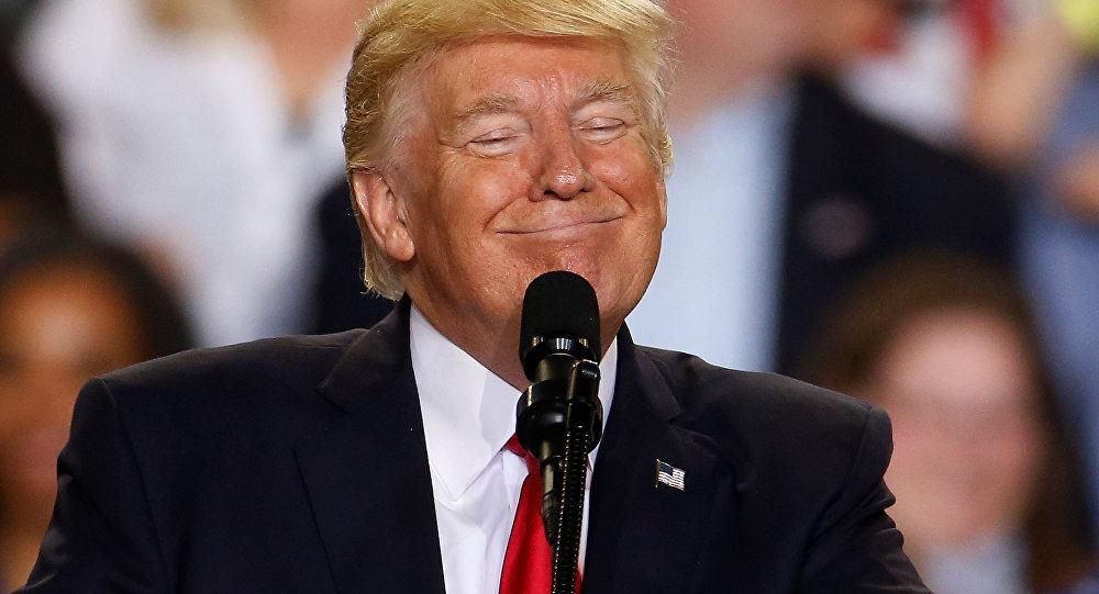 Трамп збирається продовжити жорсткі санкції проти КНДР Трамп збирається продовжити жорсткі санкції проти КНДР