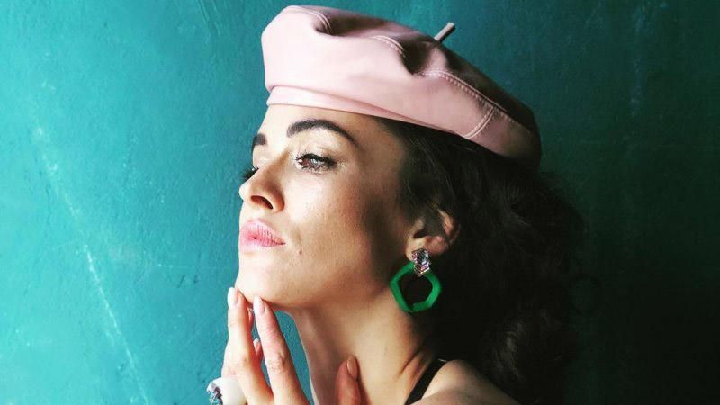Сексапильная Даша Астафьева поделилась снимками с обнаженной грудью: фото 18+
