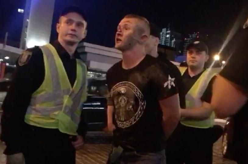 На фанатов Ливерпуля напали в Киеве: видео и фото
