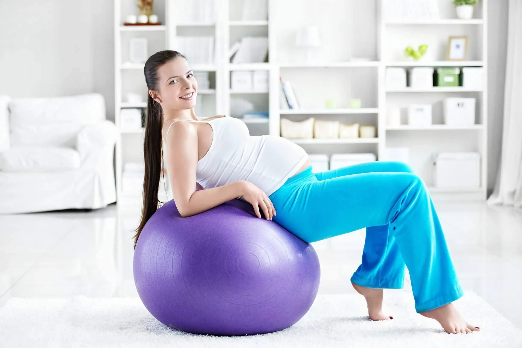 Фітбол – найзручніший домашній тренажер для вагітних