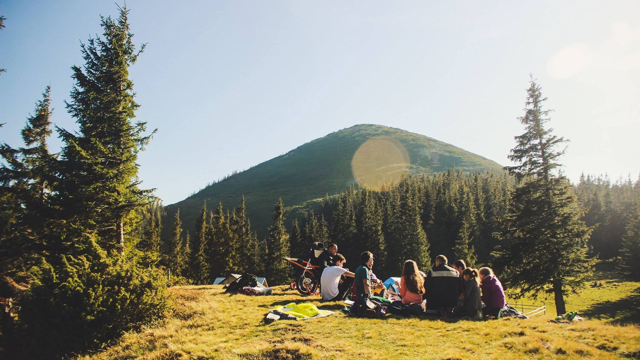 Гори без обмежень: у Львові волонтери організовують надихаючі мандрівки для людей з інвалідністю Гори без обмежень: у Львові волонтери організовують надихаючі мандрівки для людей з інвалідністю