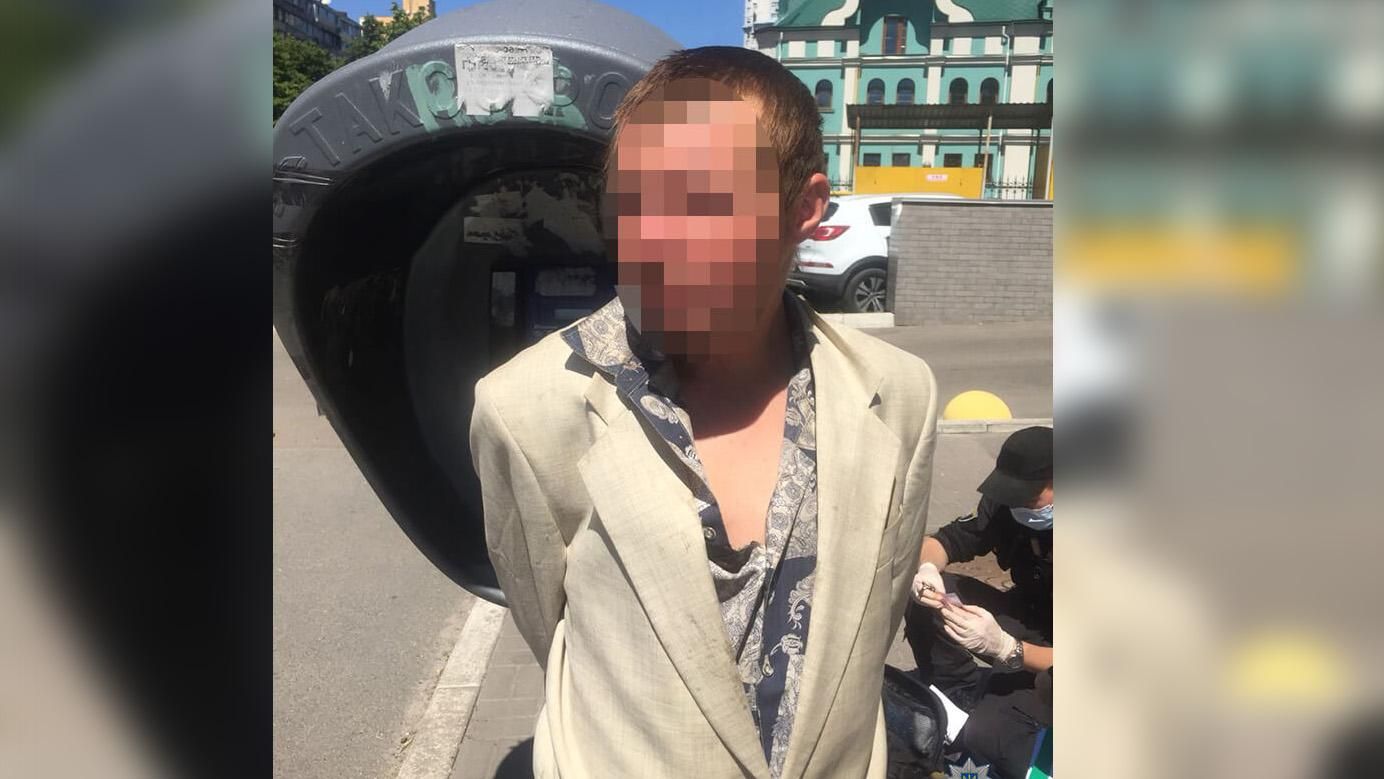 "Я хотел развлечься": в Киеве мужчина "заминировал" церковь, чтобы не было скучно "Я хотел развлечься": в Киеве мужчина "заминировал" церковь, чтобы не было скучно