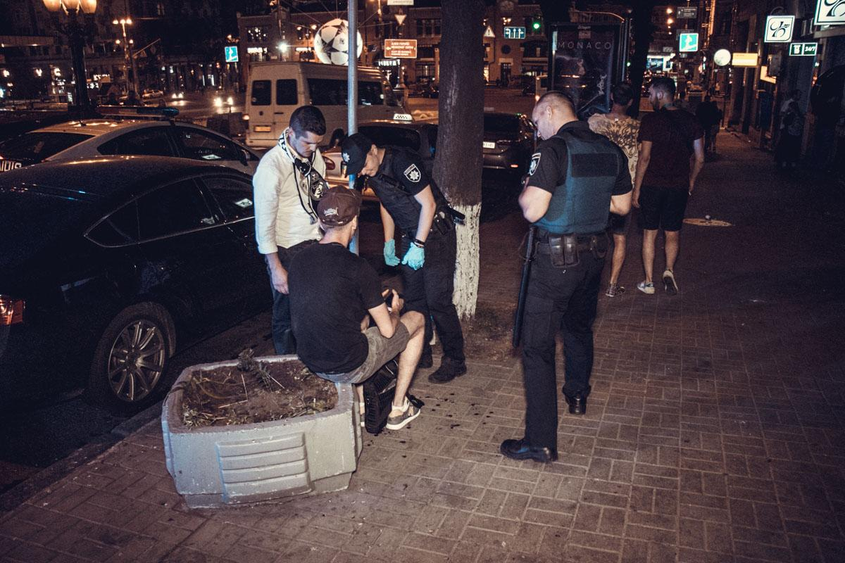 Еще одна драка с участием фанатов "Ливерпуля" произошла в Киеве: появились фото