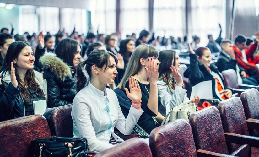 Як приклад студентського самоврядування може допомогти змінити країну на краще 