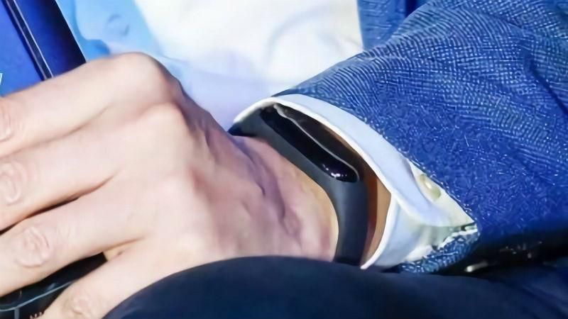 Коли представлять Mi Band 3: з'явилась офіційна дата Коли представлять Mi Band 3: з'явилась офіційна дата