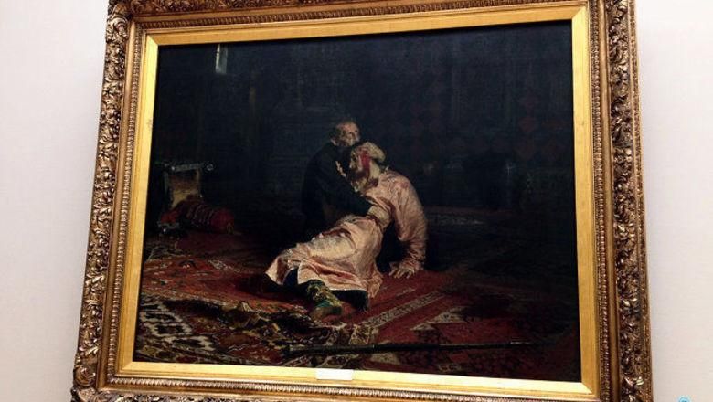 Як картина "Іван Грозний вбиває свого сина" виглядає після нападу: фотопорівняння