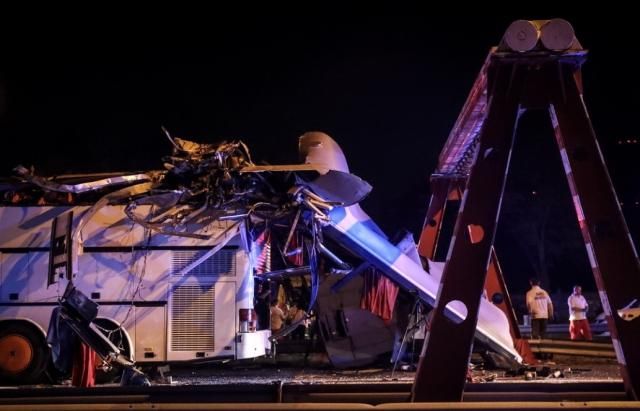 В Будапеште туристический автобус из Украины попал в серьезное ДТП: жуткие фото В Будапеште туристический автобус из Украины попал в серьезное ДТП: жуткие фото