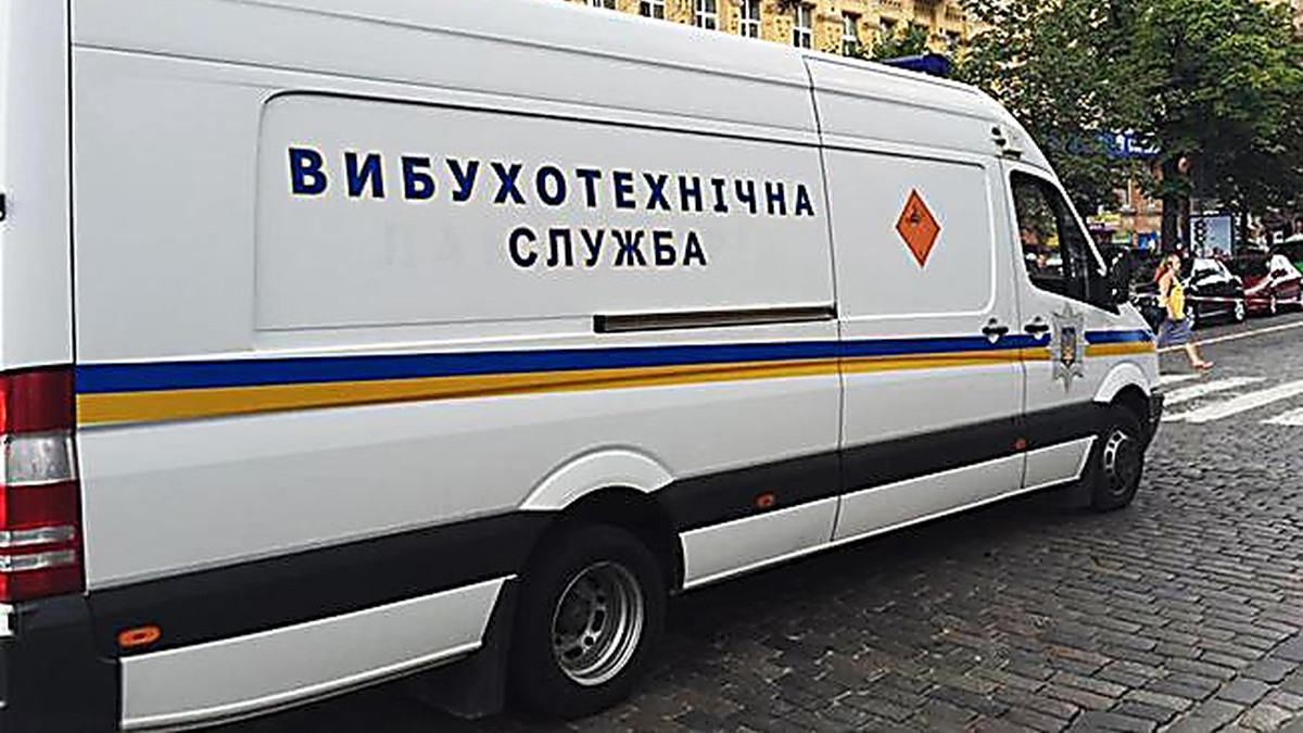 Из-за "заминированного" рынка в Киеве эвакуировали тысячу человек
