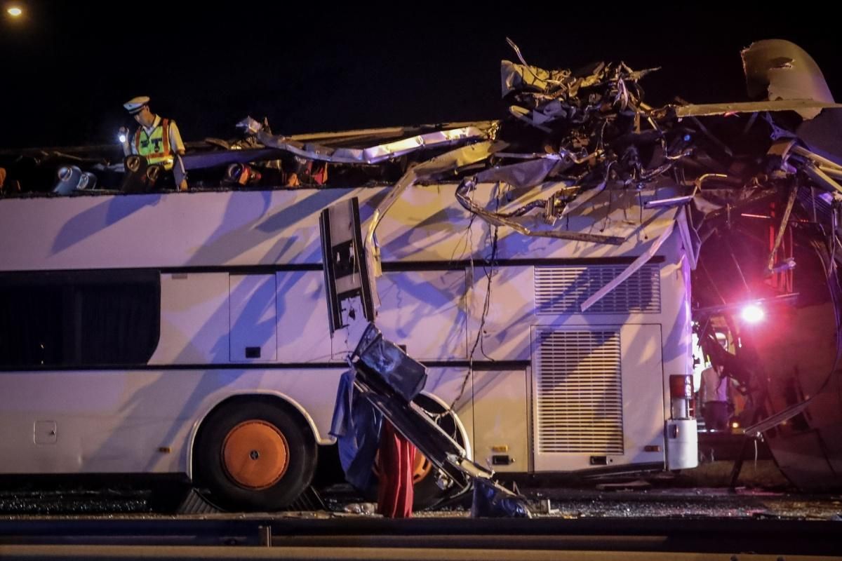 Моторошна ДТП з українським автобусом у Будапешті: у мережі з'явилося відео аварії 