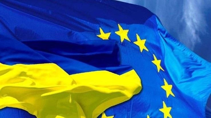 Еврокомиссия выделила миллиард евро помощи для Украины Еврокомиссия выделила миллиард евро помощи для Украины