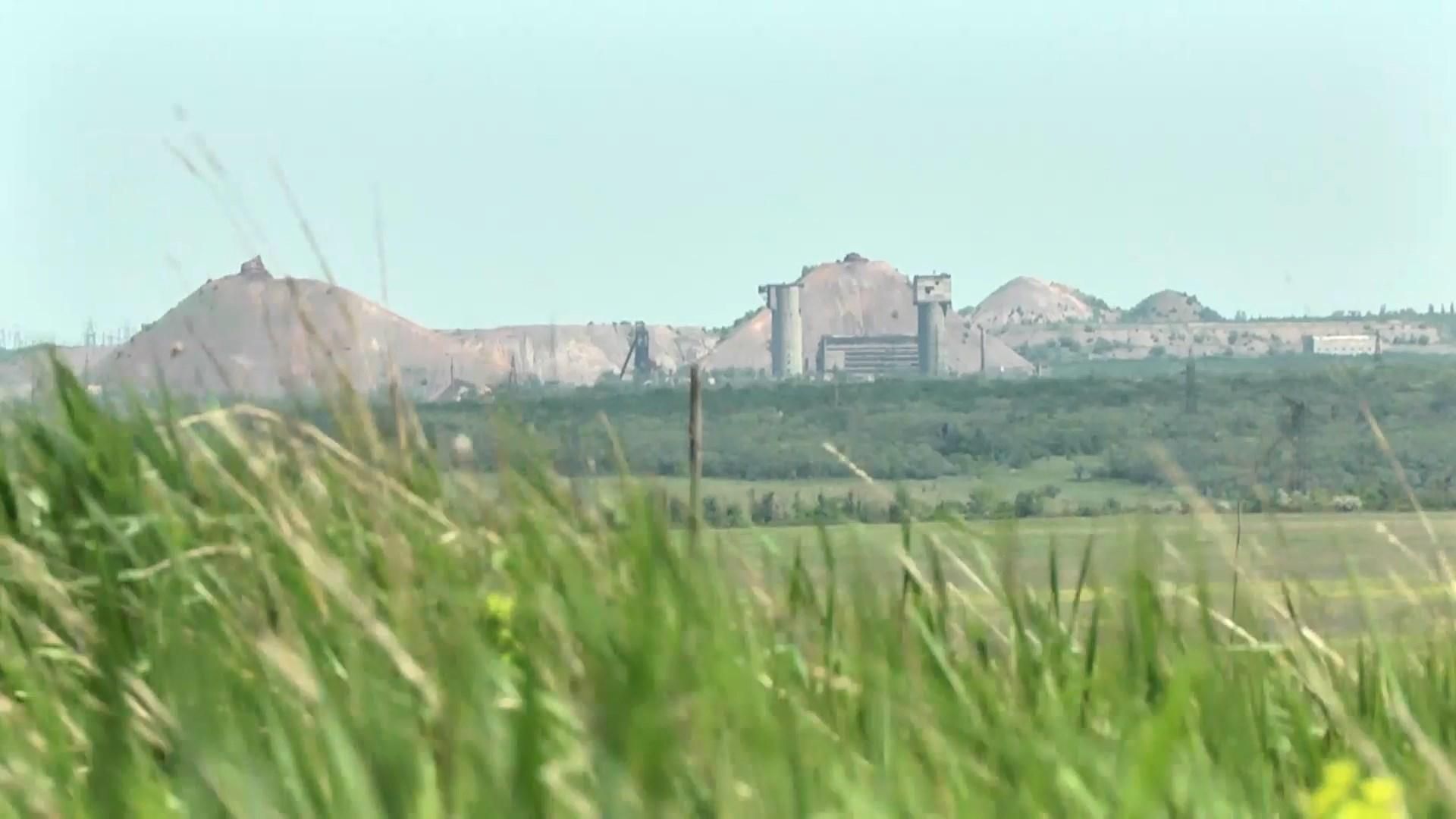 Украинские военные показали тайник боевиков в оккупированной Горловке Украинские военные показали тайник боевиков в оккупированной Горловке