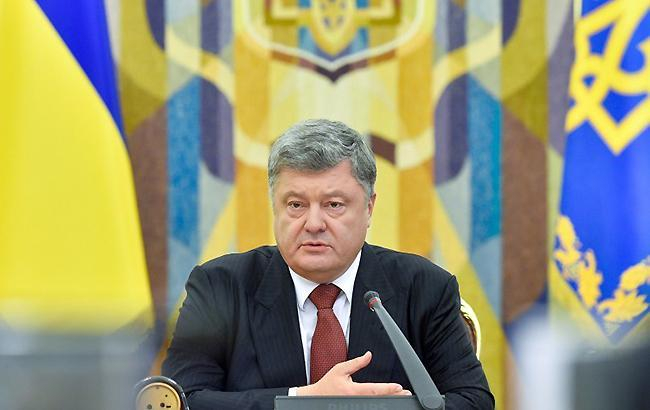 Порошенко отобрал пять новых членов НКРЭКП, – источник
