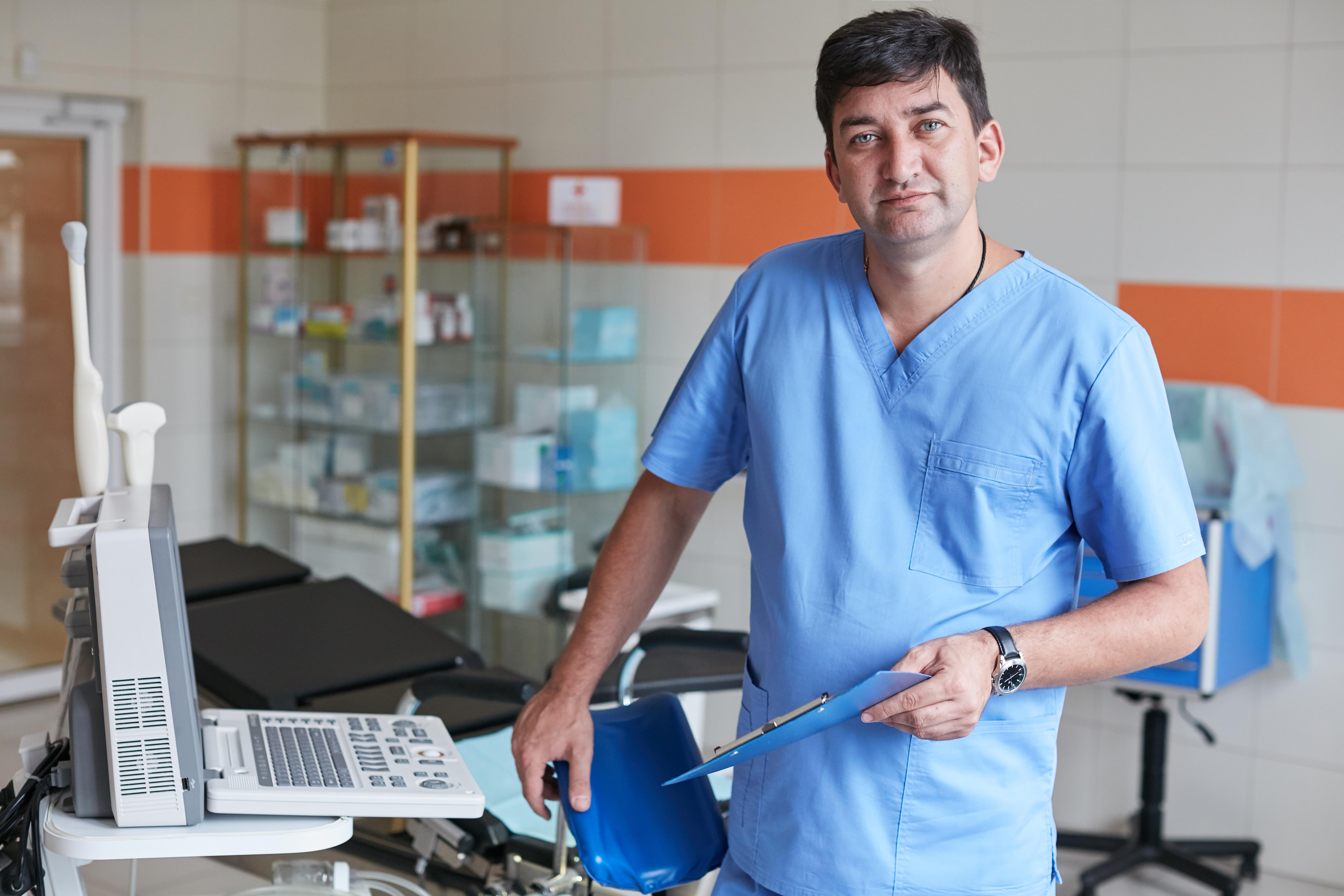 Мужчины за 50 имеют в 5 раз больше шансов стать родителями, чем те, кому только 20