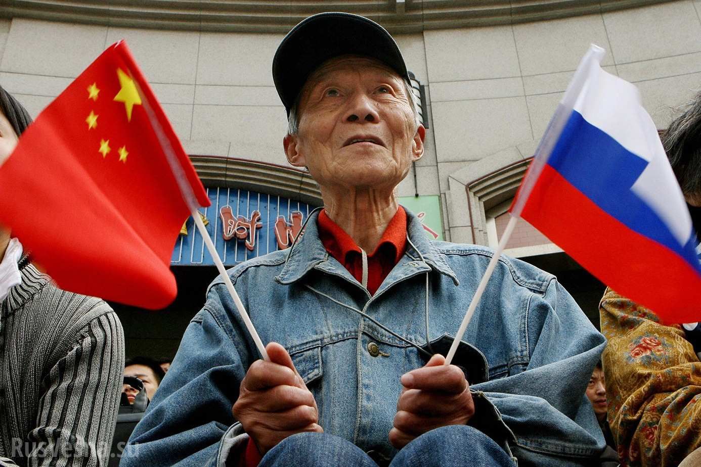Китайцям ніде жити, або Чи стане Москва столицею Піднебесної?
