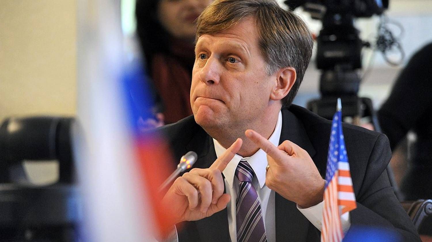 Колишній посол США в РФ пропонує виключити Росію із Інтерполу 