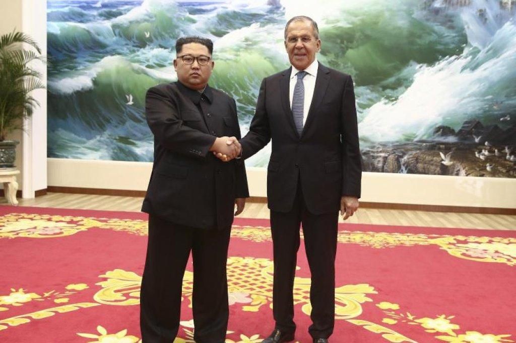 Лавров закликав до поетапного зняття санкцій із КНДР Лавров закликав до поетапного зняття санкцій із КНДР