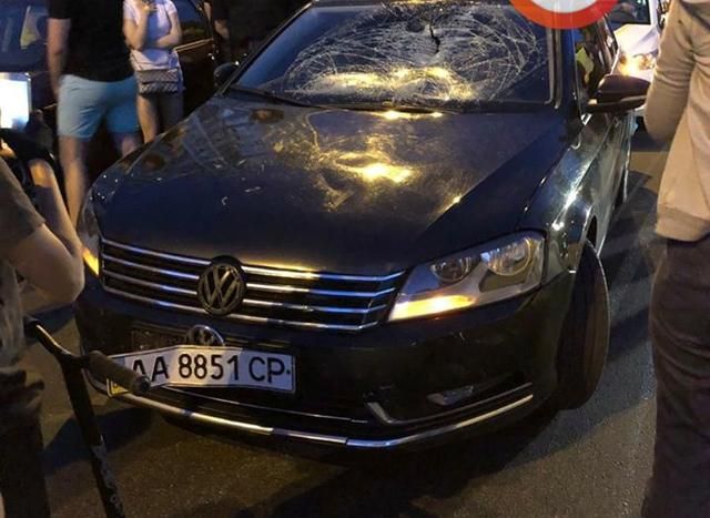 ДТП з кортежем Порошенка і дитиною в Києві: фото перших хвилин після аварії