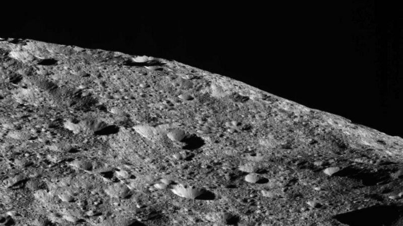 Вперше в історії: зонд NASA впритул наблизиться до планети Церери Вперше в історії: зонд NASA впритул наблизиться до планети Церери