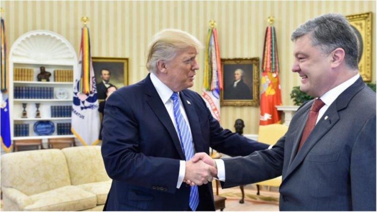 Порошенко має офіційних лобістів у США, – Лещенко Порошенко має офіційних лобістів у США, – Лещенко