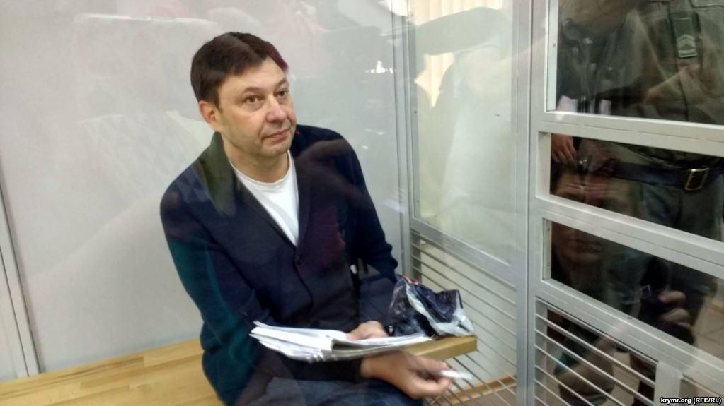 Чи може Вишинський відмовитись від українського громадянства: пояснення міграційної служби