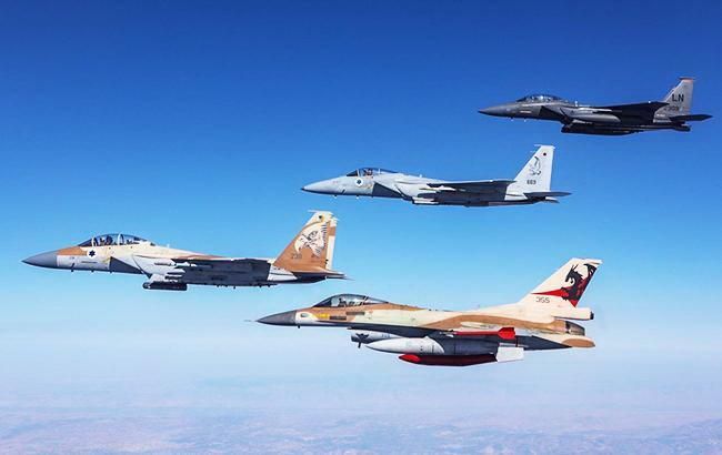 Ізраїль завдав 10 ударів по сектору Газа Ізраїль завдав 10 ударів по сектору Газа