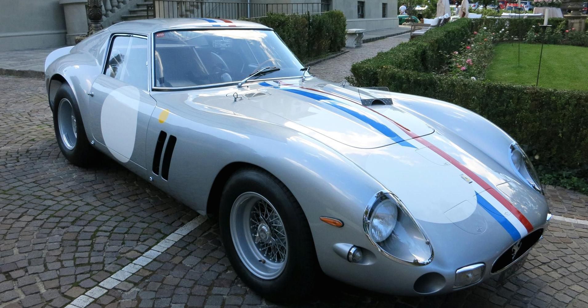 Легендарный гоночный автомобиль Ferrari продали за рекордную сумму Легендарный гоночный автомобиль Ferrari продали за рекордную сумму
