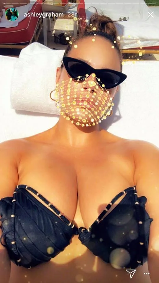 Ешлі Грем у купальнику Ешлі Грем у купальнику