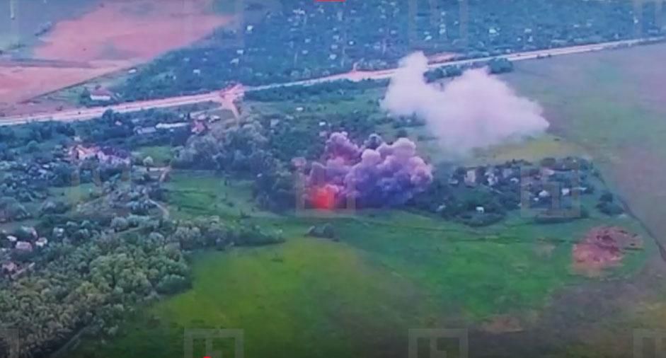 Журналист показал новые доказательства подлых действий оккупантов на Донбассе: фото Журналист показал новые доказательства подлых действий оккупантов на Донбассе: фото