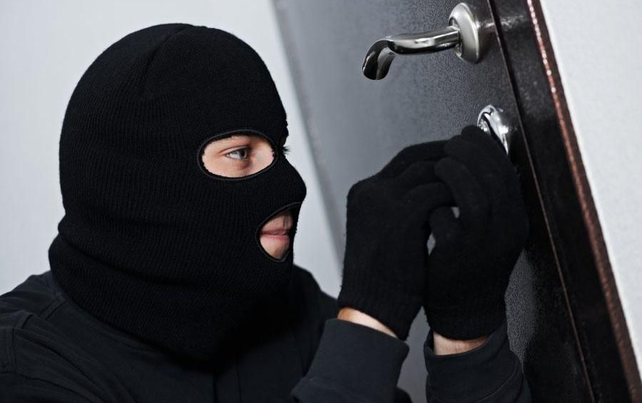 Ограбление квартиры Вышинского - что исчезло у главы РИА Новости Ограбление квартиры Вышинского - что исчезло у главы РИА Новости