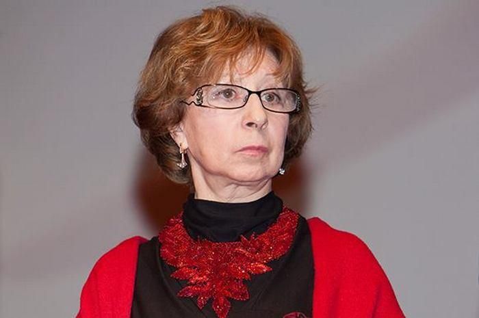 Сегодня – Сенцов, а завтра – любой из нас, – Ахеджакова заступилась за украинского режиссера Сегодня – Сенцов, а завтра – любой из нас, – Ахеджакова заступилась за украинского режиссера