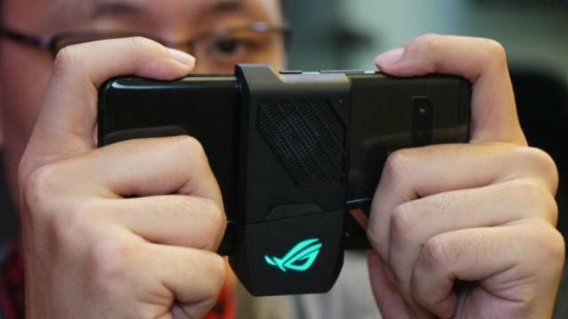 Ідеальний для геймерів: Asus представила потужний смартфон ROG Phone Ідеальний для геймерів: Asus представила потужний смартфон ROG Phone