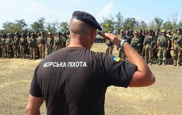 В Николаеве пьяные морские пехотинцы избили пожилого волонтера В Николаеве пьяные морские пехотинцы избили пожилого волонтера