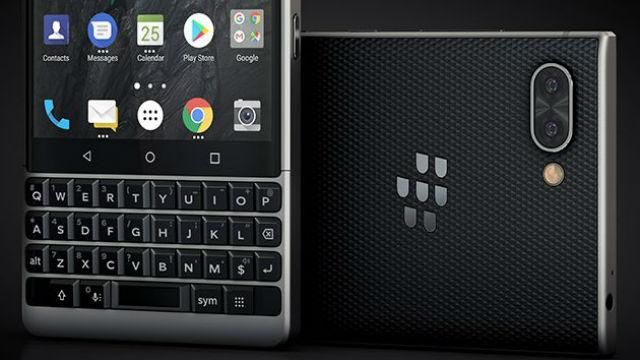 Появились фото кнопочного смартфона BlackBerry Key2 Появились фото кнопочного смартфона BlackBerry Key2