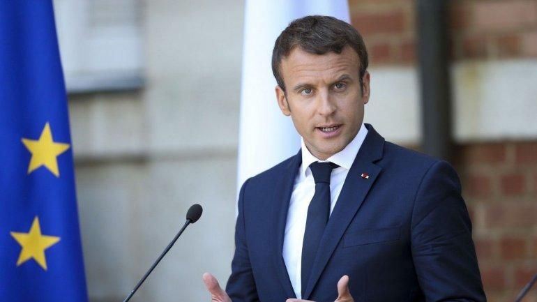 Макрон порівняв розмову з Трампом із сосискою: краще не знати, що всередині Макрон порівняв розмову з Трампом із сосискою: краще не знати, що всередині