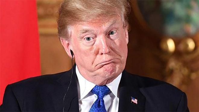 Користувачі соцмереж підловили Трампа на черговому ляпі: відео Користувачі соцмереж підловили Трампа на черговому ляпі: відео