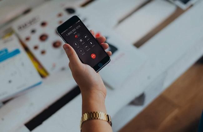 Вас прослуховують: як додатки отримують доступ до ваших приватних розмов Вас прослуховують: як додатки отримують доступ до ваших приватних розмов