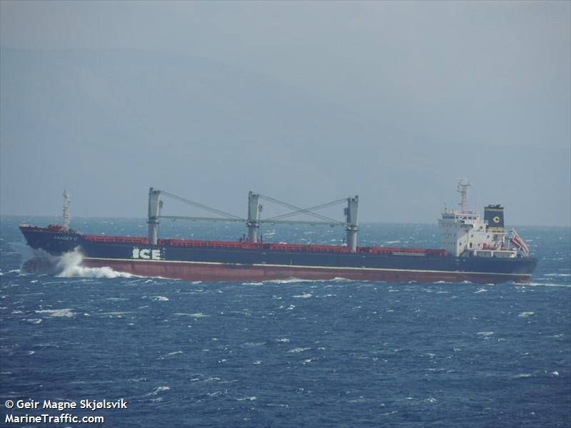 Російські окупанти  затримали в Азовському морі іноземне судно: воно вийшло із порту в Маріуполі