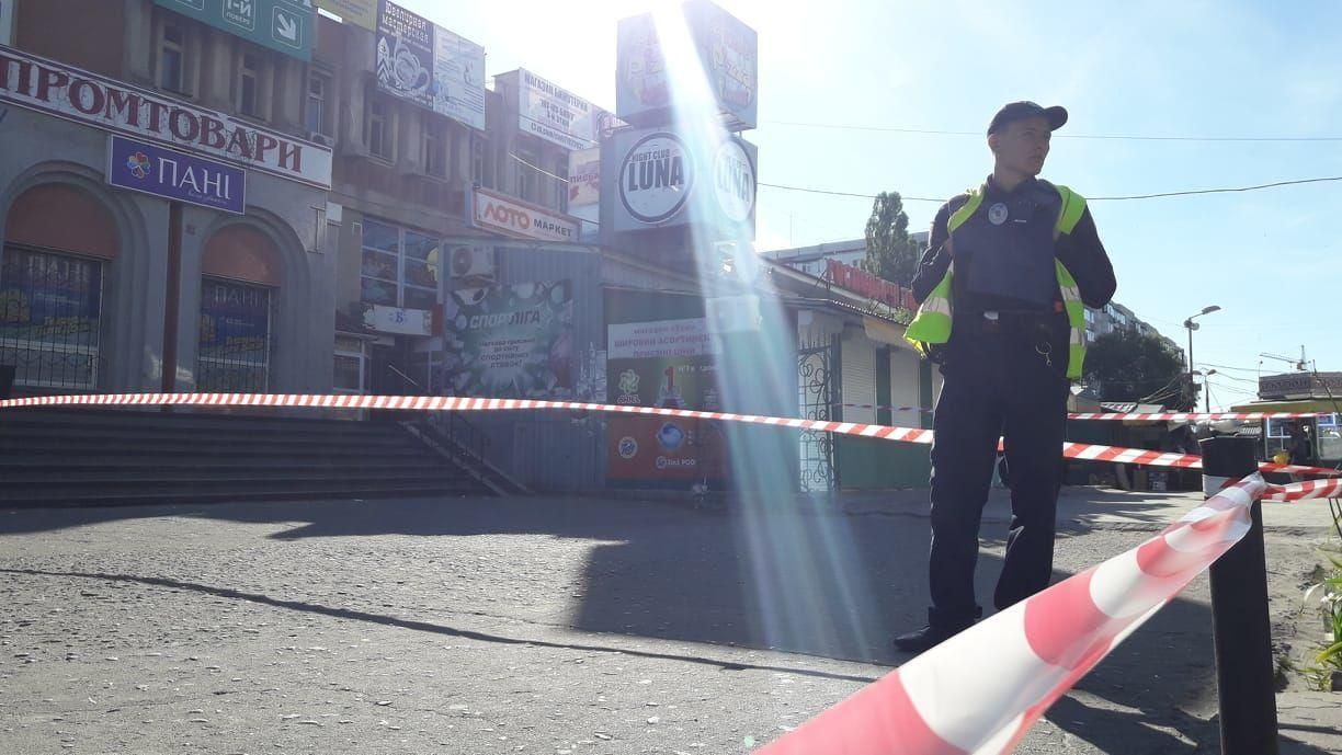 В ночном клубе Сум взорвали гранату: много пострадавших В ночном клубе Сум взорвали гранату: много пострадавших