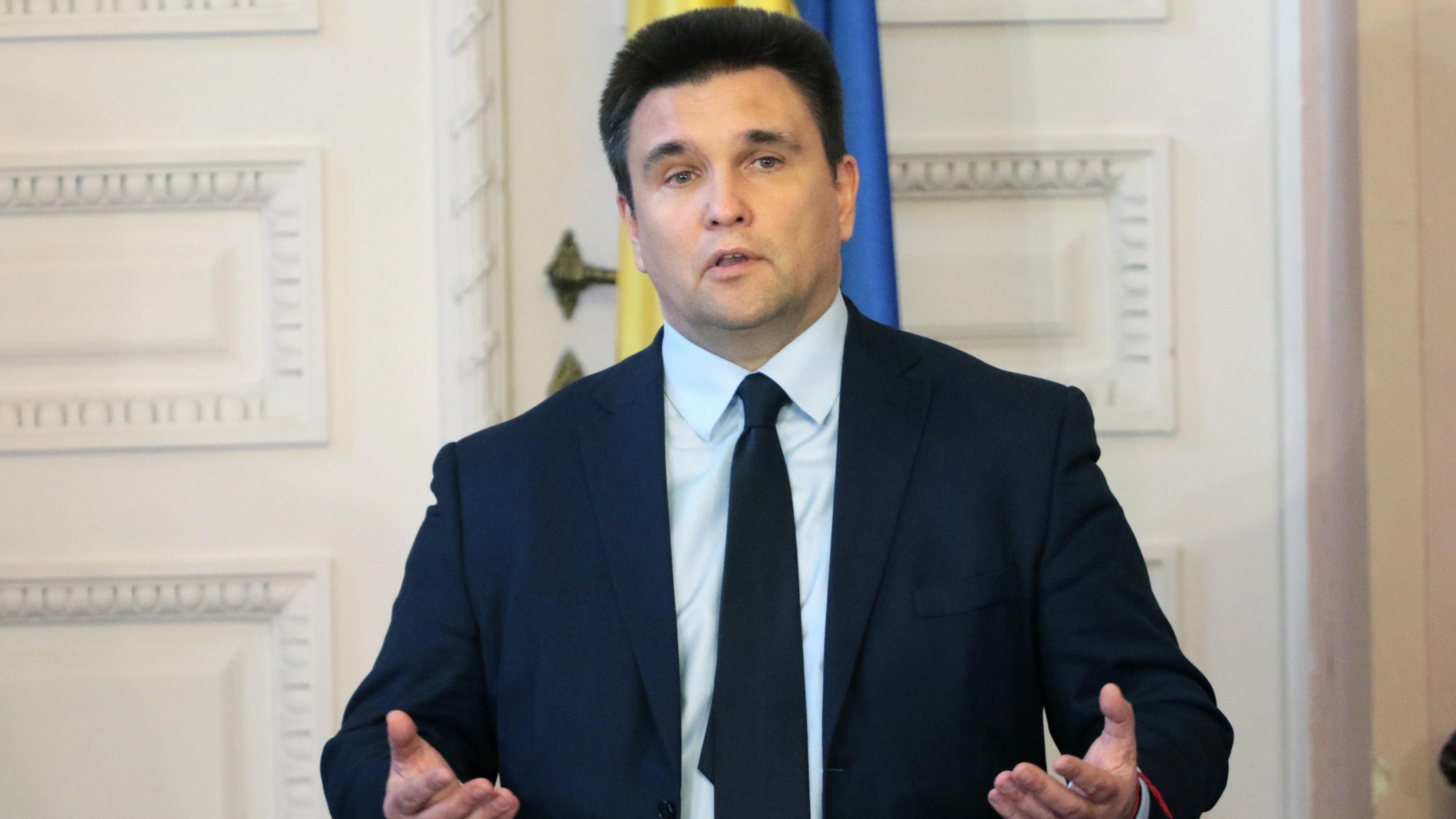 Климкин обнародовал путь к миру на Донбассе Климкин обнародовал путь к миру на Донбассе