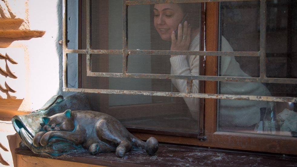 В Одесі викрали скульптуру улюбленого кота Жванецького