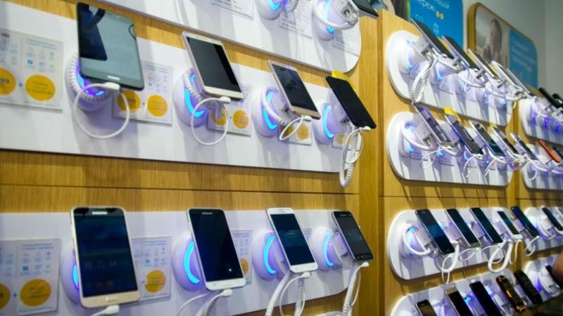 Какие смартфоны чаще всего покупают украинцы: "Киевстар" обнародовал рейтинг Какие смартфоны чаще всего покупают украинцы: "Киевстар" обнародовал рейтинг