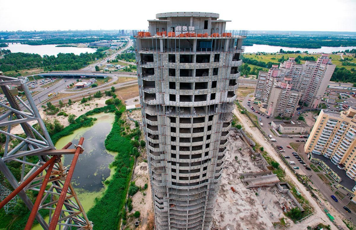 Недостройки: почему лучше не соблазняться низкими ценами застройщика Недостройки: почему лучше не соблазняться низкими ценами застройщика