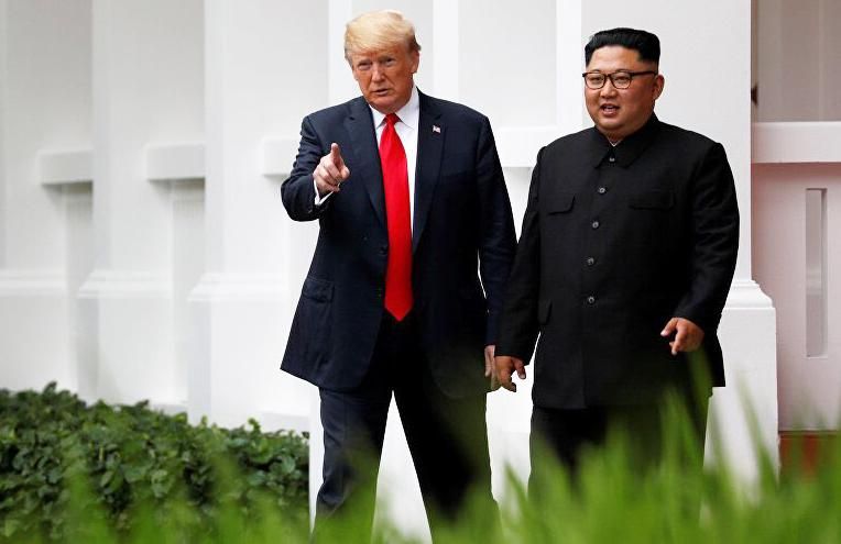 Встреча Дональда Трампа и Ким Чен Ына: опубликовано меню ланча лидеров государств Встреча Дональда Трампа и Ким Чен Ына: опубликовано меню ланча лидеров государств