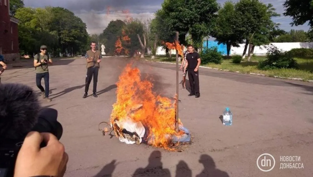 Путін, Донбас, Росія, агресор, Мирноград, націоналісти